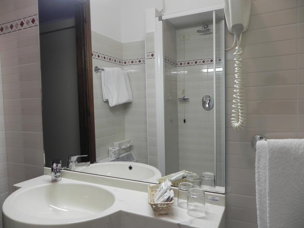 Hotel Italie Et Suisse 3*